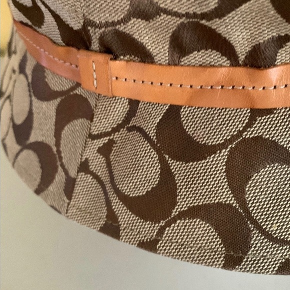Coach Signature Men’s Bucket Hat - Picture 6 of 12